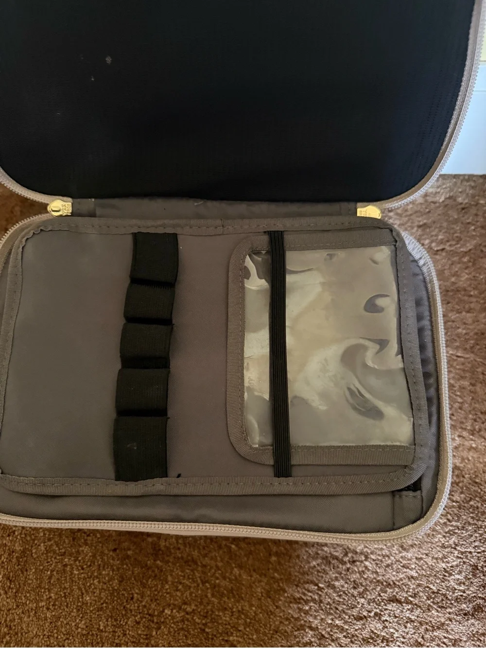 Open Story Toiletry Case